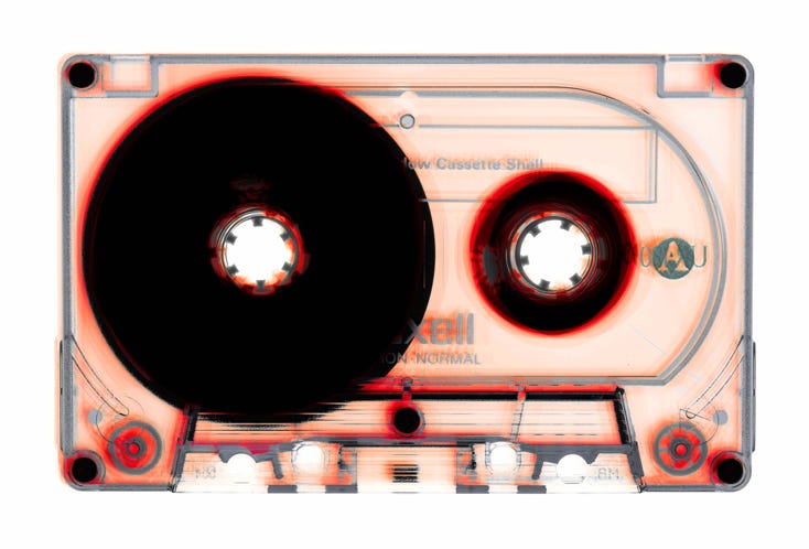 MC, Musikkassette, farbig, verfremdet